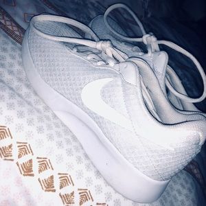 Women’s nikes